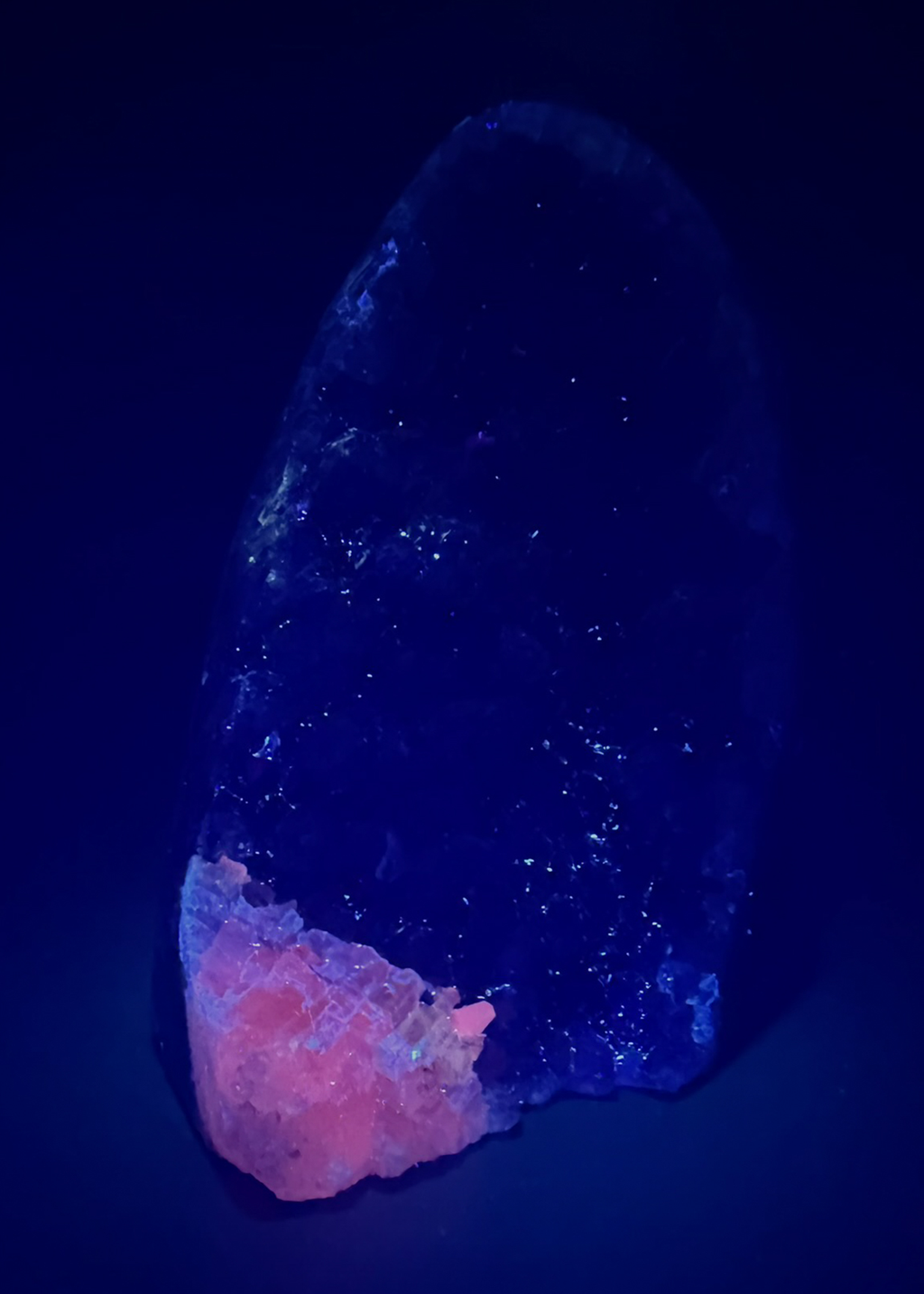 Brazilian Amethyst Cut Base with UV-Reactive Calcite and Polished Agate Rim